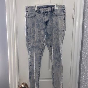 Plus size skinny jeans